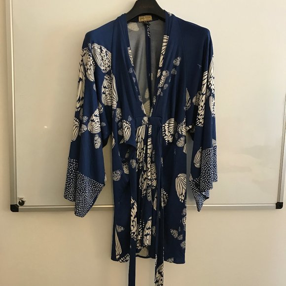 Issa London Dresses & Skirts - ISSA 100% silk blue butterfly long sleeve mid wrap